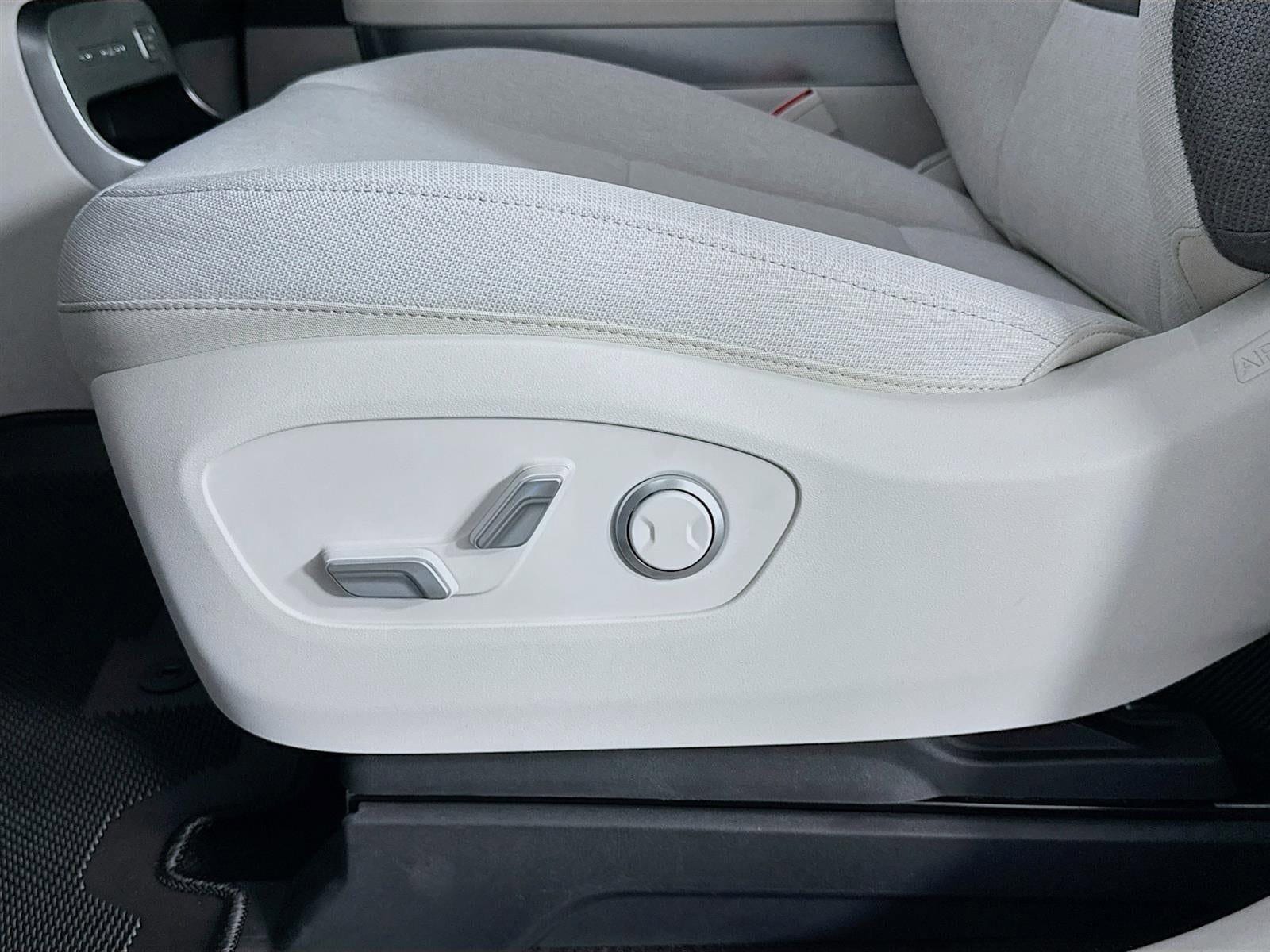 2026 Hyundai IONIQ 9 SE - Photo 20