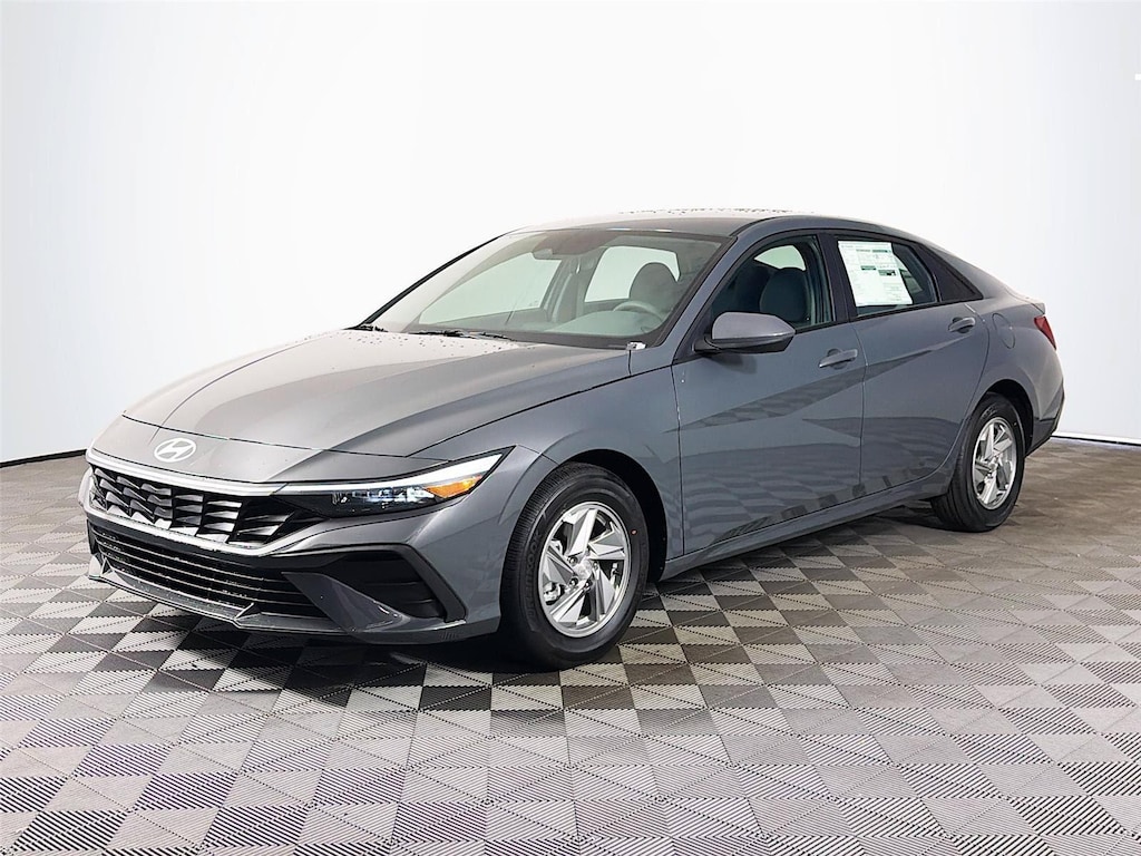 New 2026 Hyundai Elantra SE Sedan