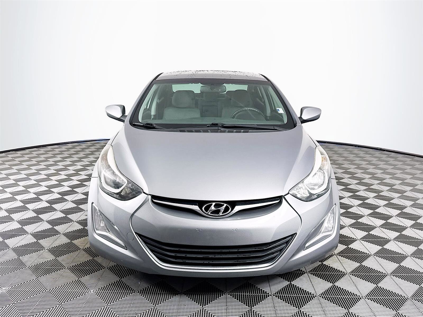2015 Hyundai Elantra SE photo 2