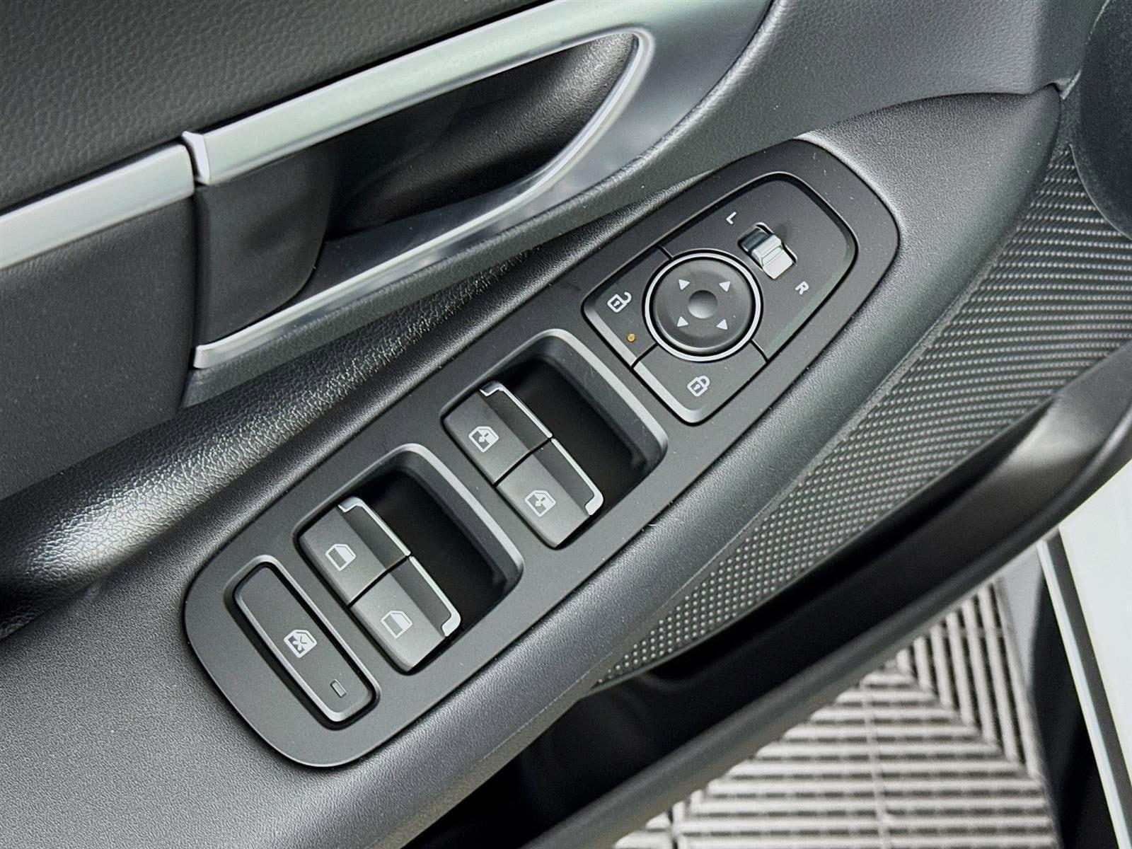 2025 Hyundai Sonata SEL - Photo 20
