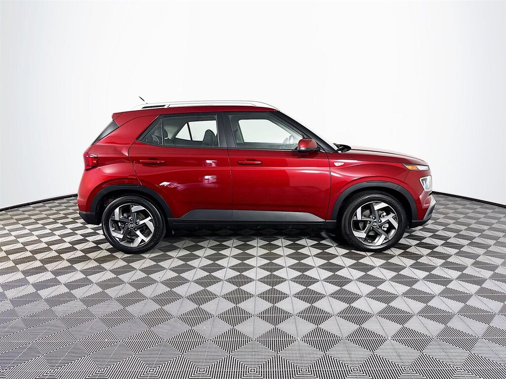 Used 2024 Hyundai Venue Limited SUV