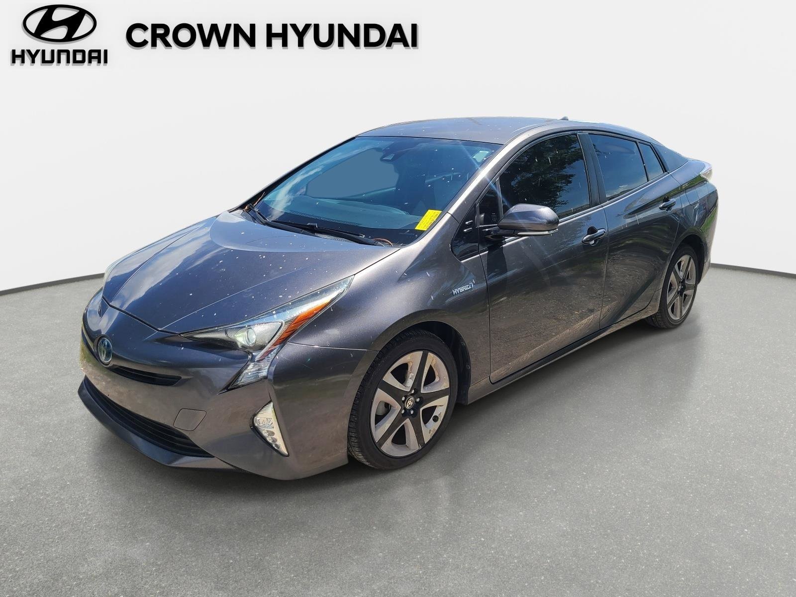 2017 Toyota Prius Three's photo