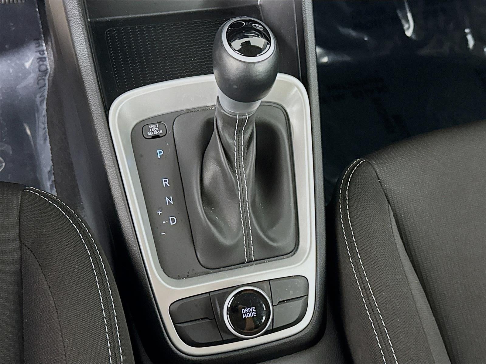 2025 Hyundai Venue SEL - Photo 18