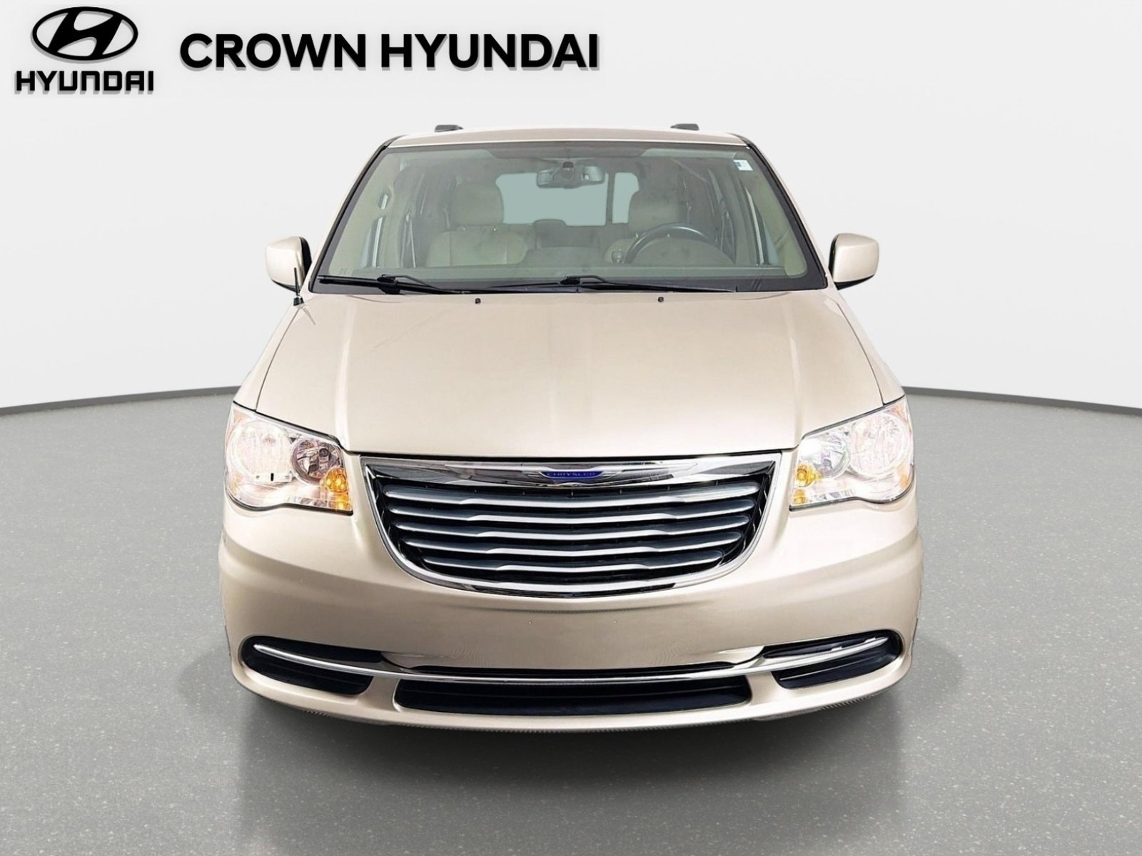 Used 2016 Chrysler Town & Country LX with VIN 2C4RC1AG7GR149635 for sale in St. Petersburg, FL