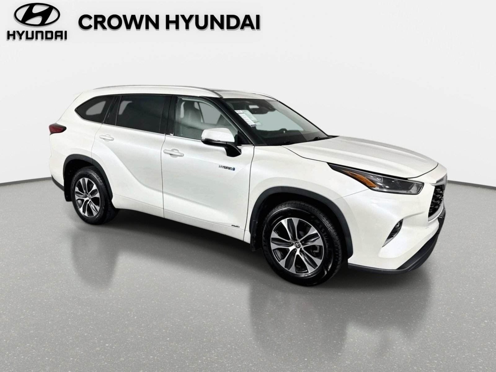 Used 2021 Toyota Highlander Hybrid XLE SUV