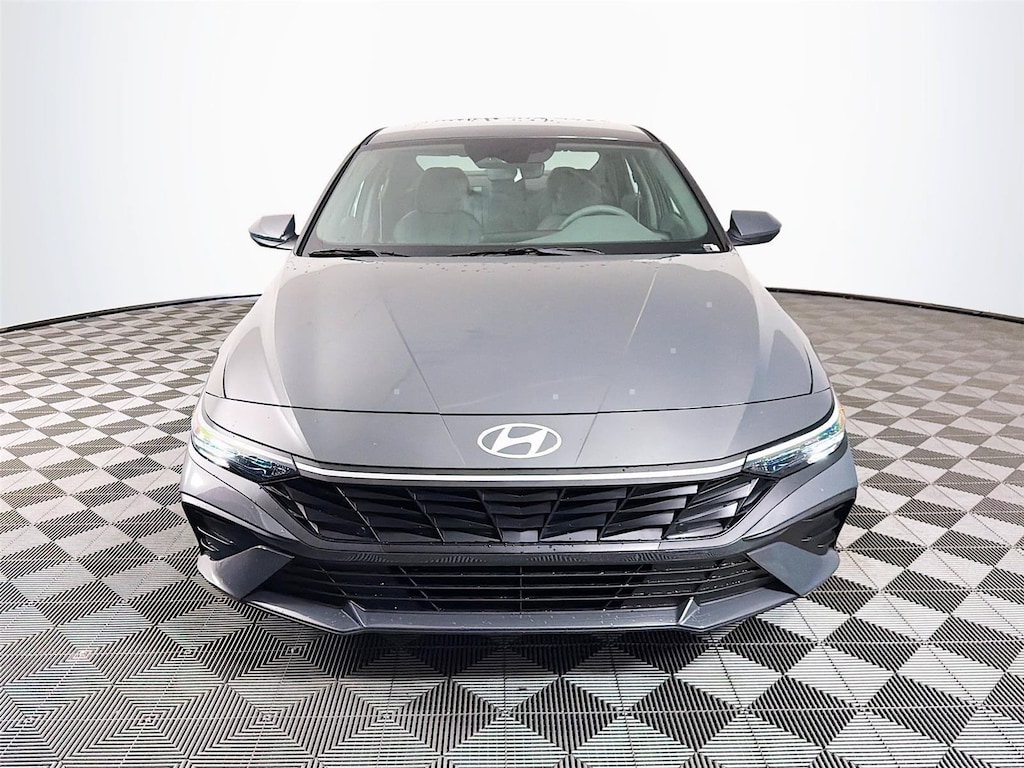 New 2026 Hyundai Elantra SE Sedan