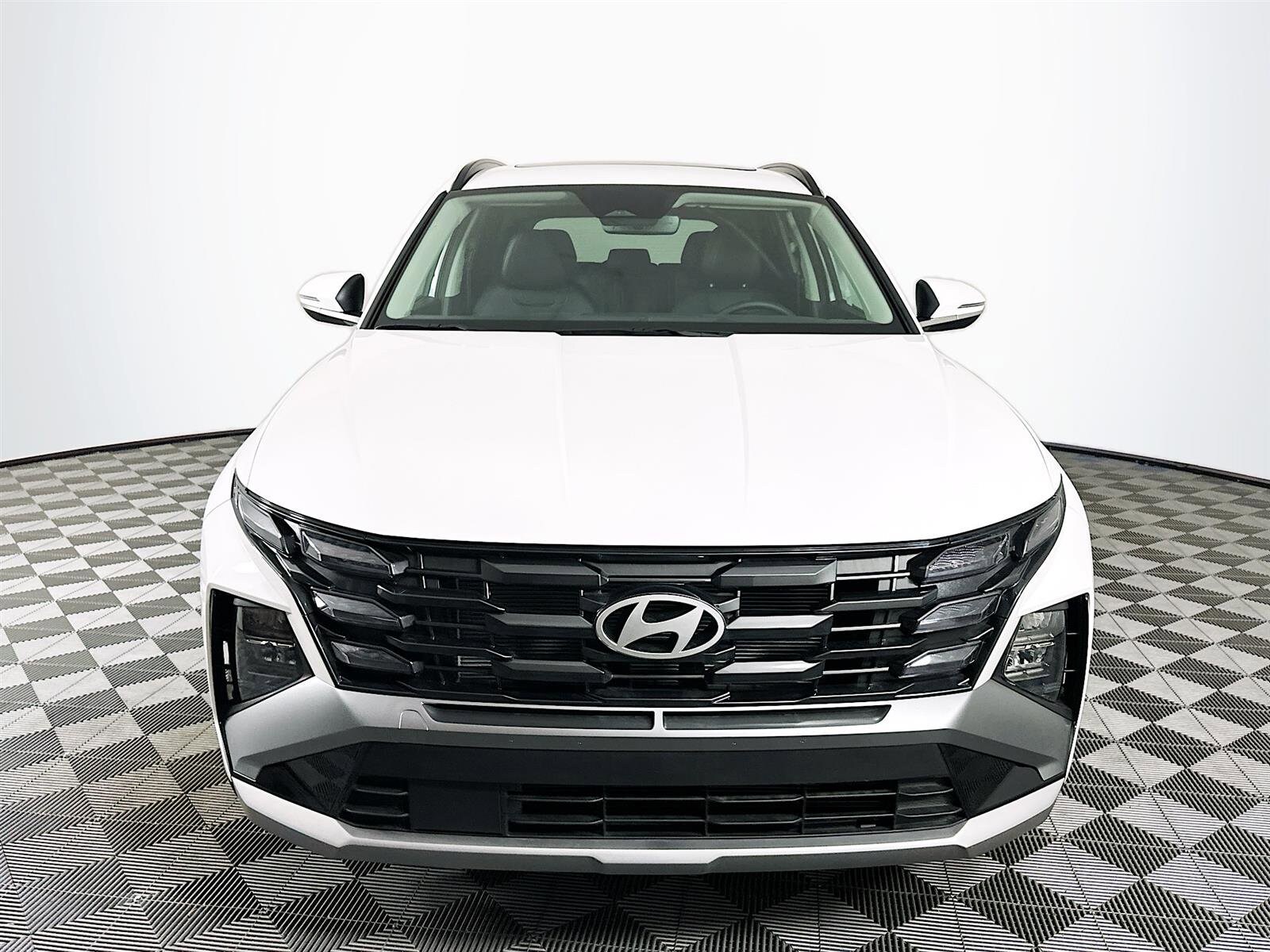 2025 Hyundai Tucson SEL Convenience photo 2