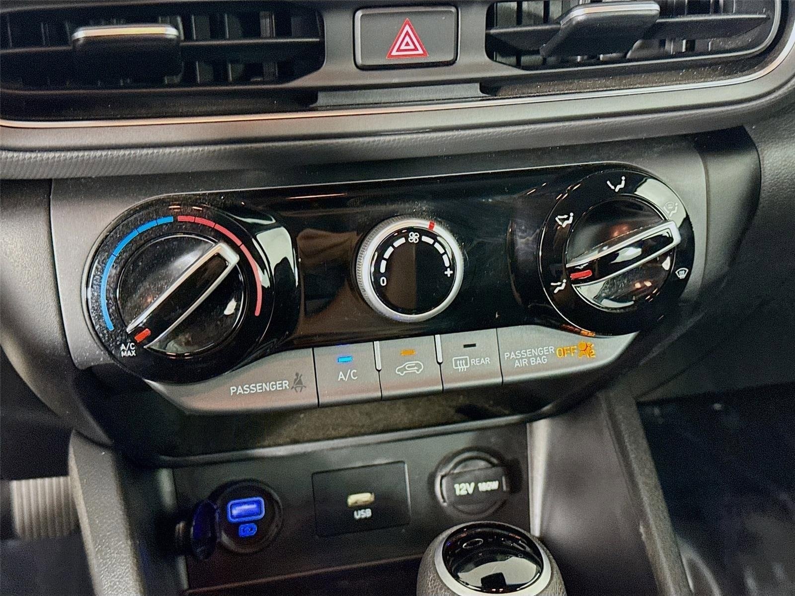 2023 Hyundai Kona SEL - Photo 16