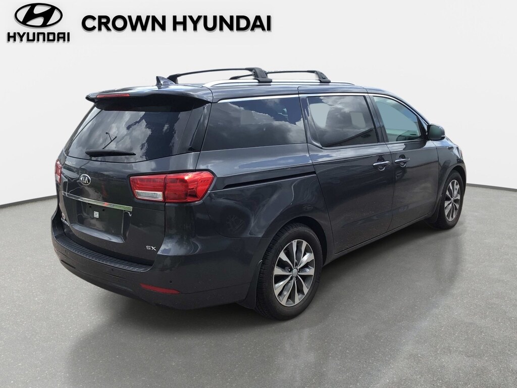 Used 2017 Kia Sedona SX Van Passenger Van