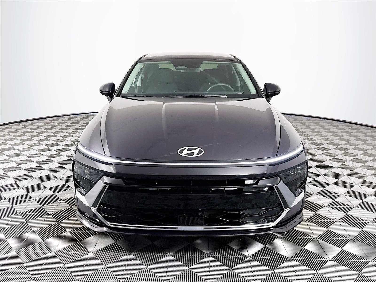 2024 Hyundai Sonata SEL photo 2