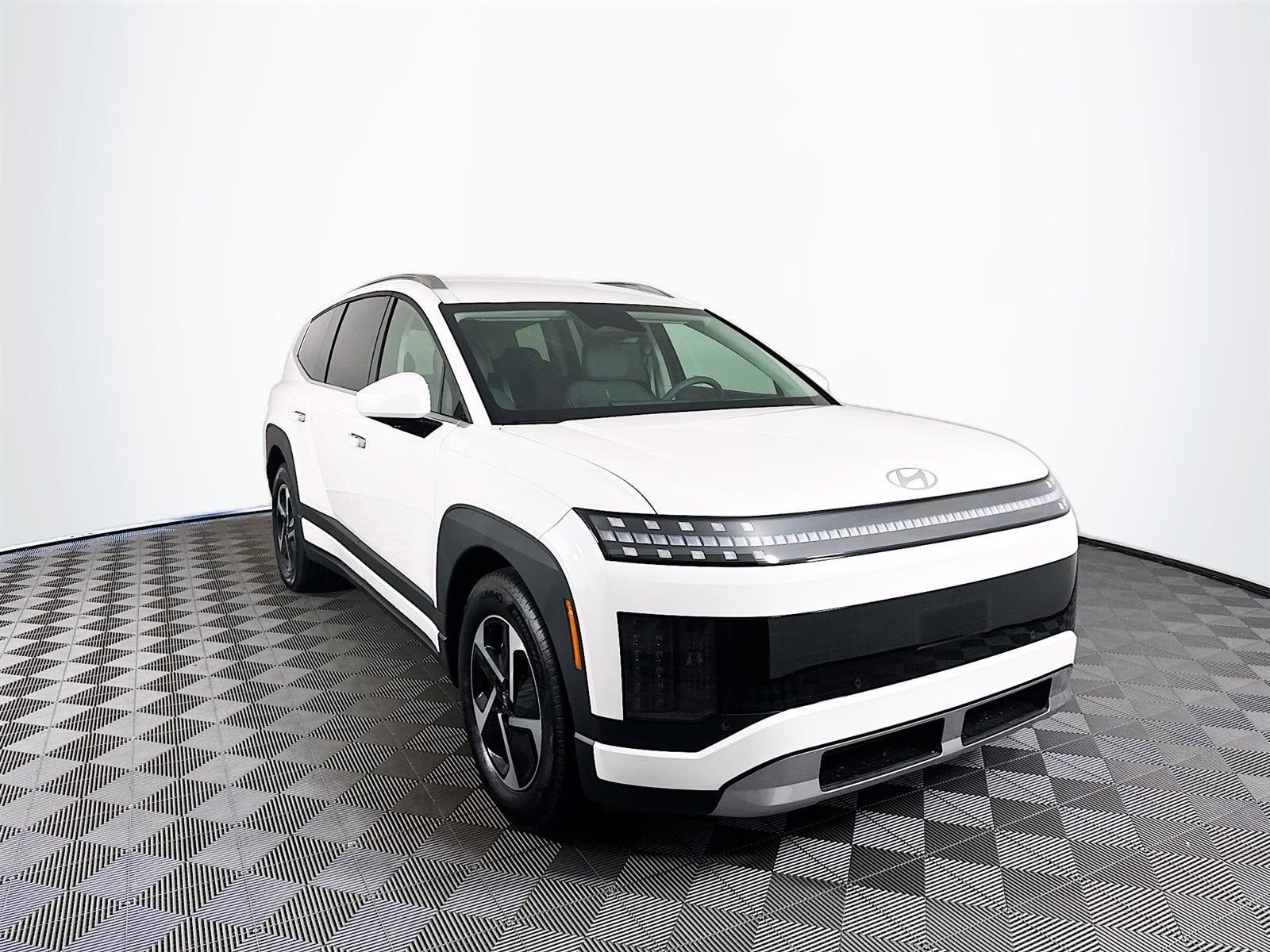 2026 Hyundai IONIQ 9 SE's photo