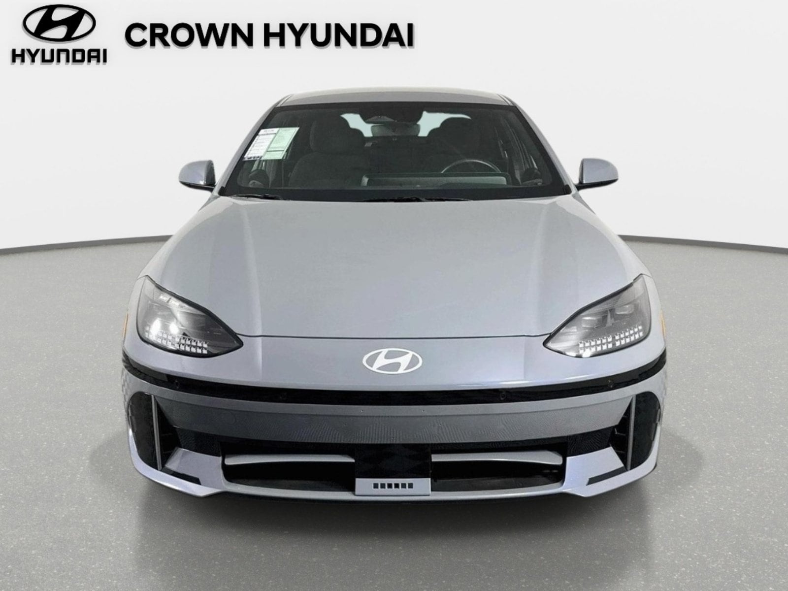 Used 2024 Hyundai IONIQ 6 SE with VIN KMHM24AA0RA070465 for sale in St. Petersburg, FL