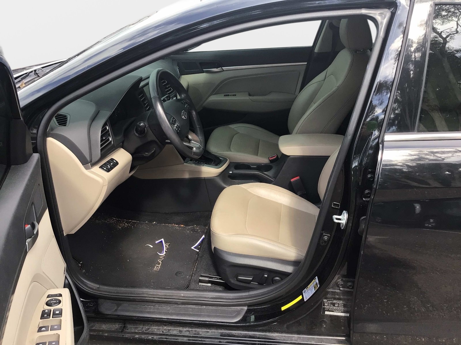 2020 Hyundai Elantra Limited - Photo 10
