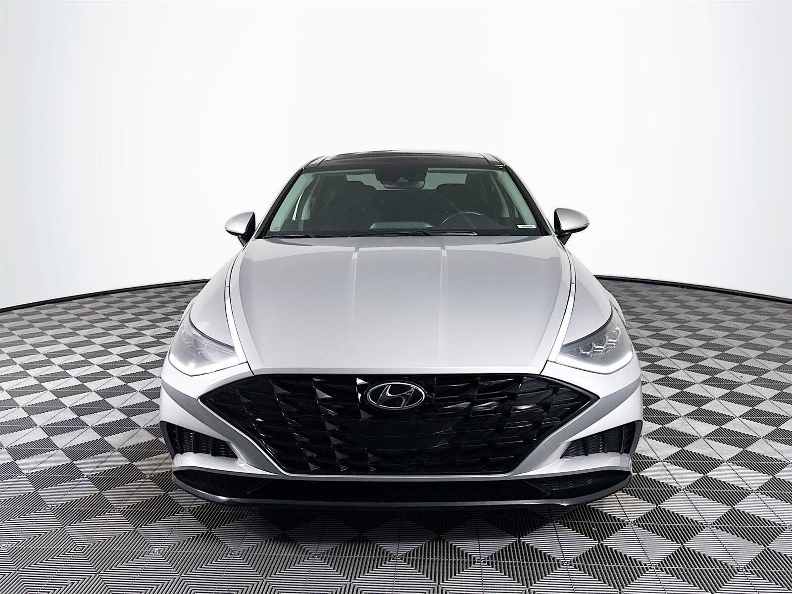 2023 Hyundai Sonata SEL photo 2
