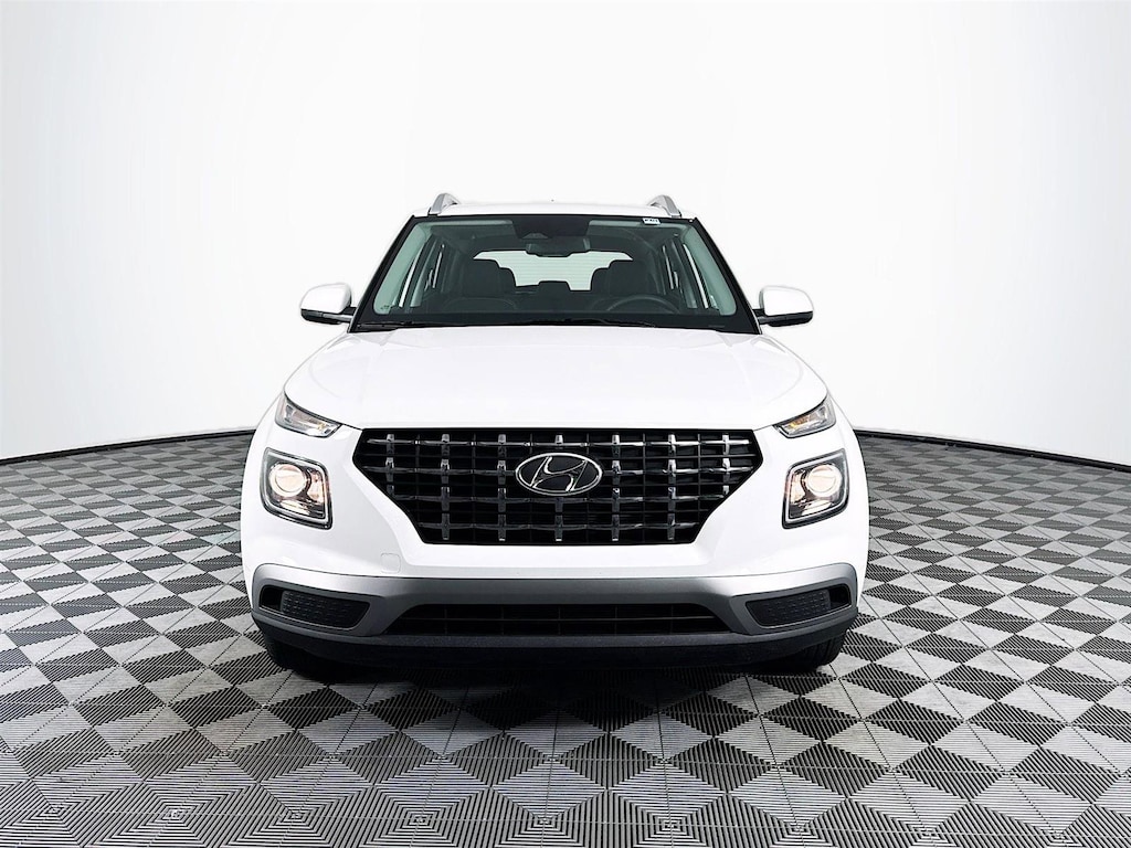New 2025 Hyundai Venue SEL SUV