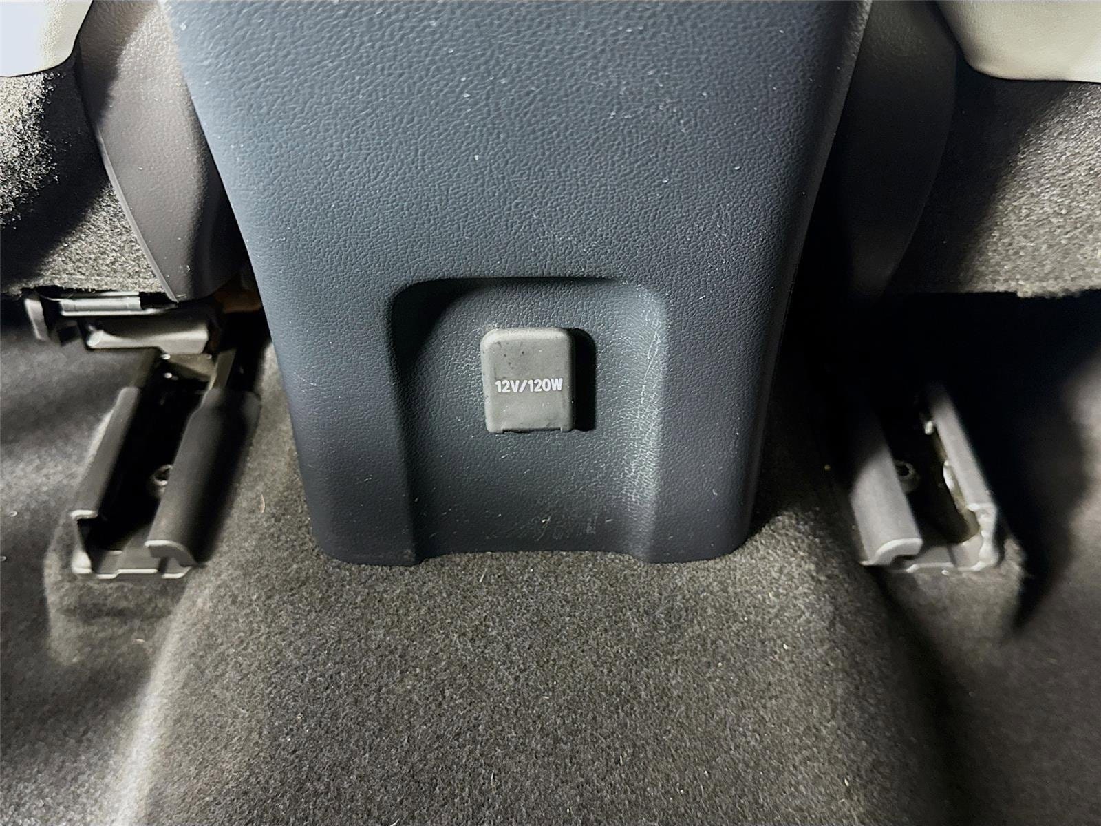 2017 Toyota Prius Three - Photo 24