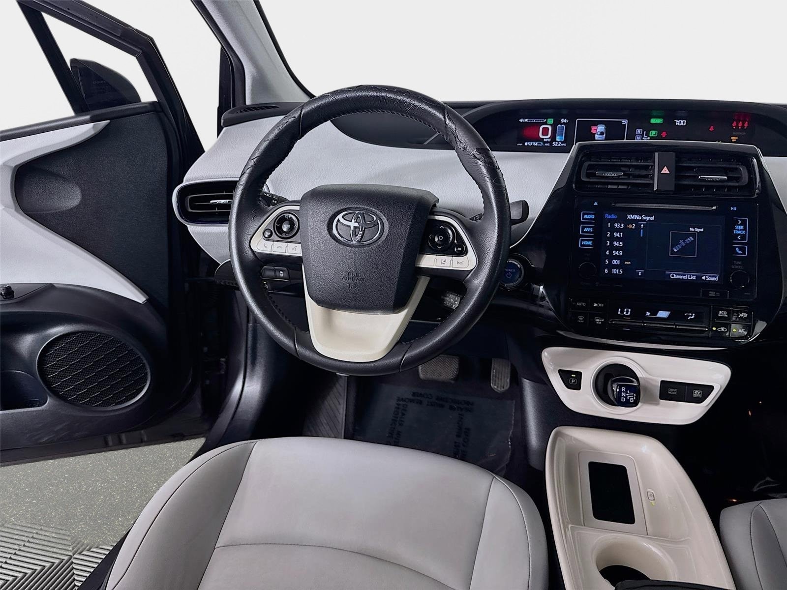 2017 Toyota Prius Three - Photo 22