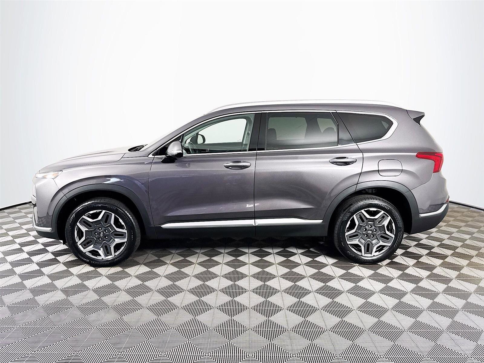 2021 Hyundai Santa Fe SEL Premium photo 2