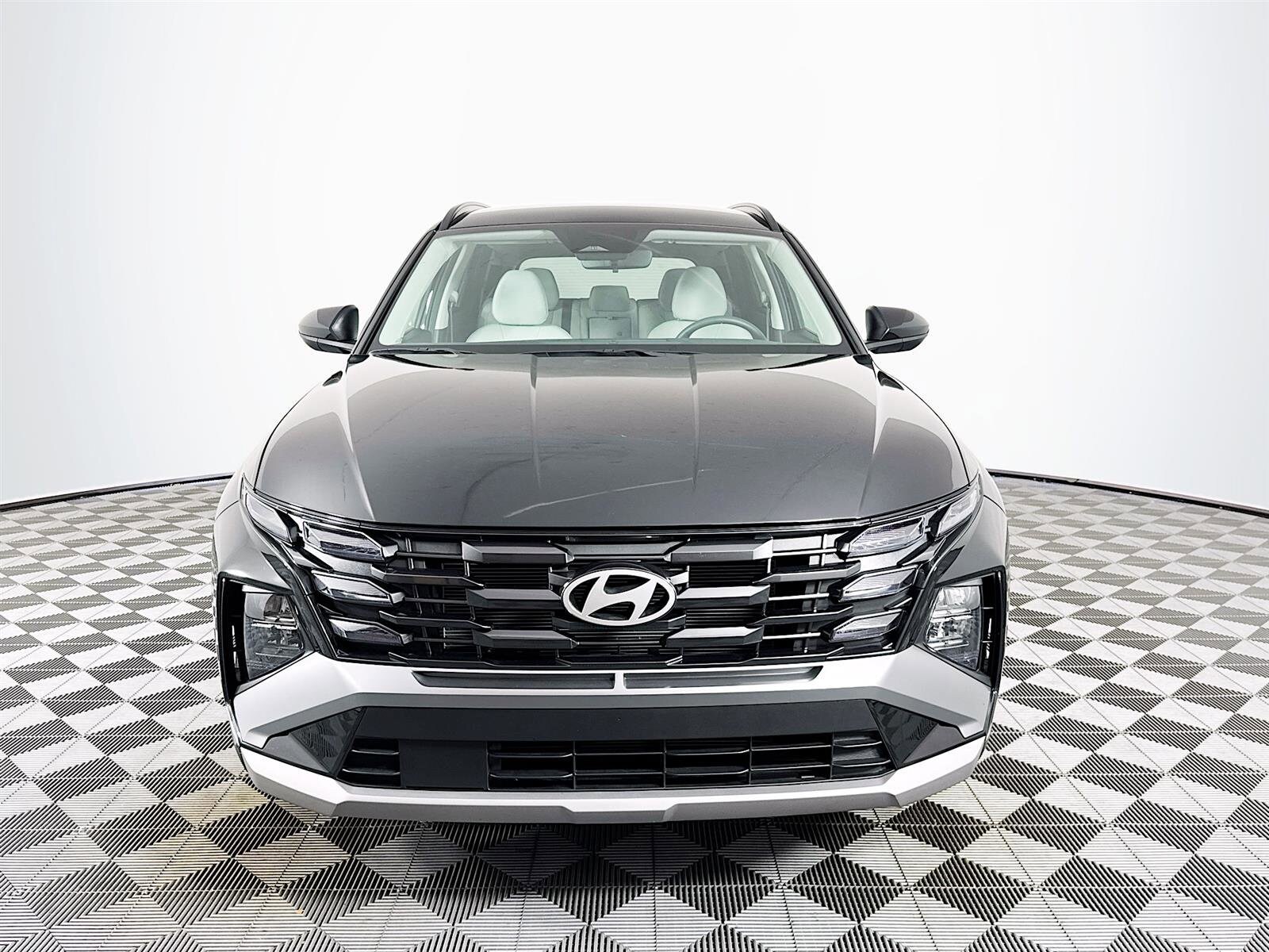 2025 Hyundai Tucson SEL photo 2