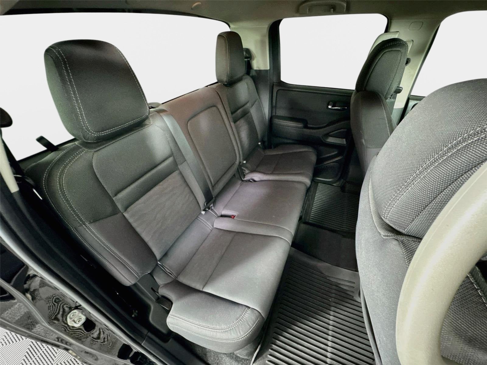 2024 Nissan Frontier SV - Photo 25