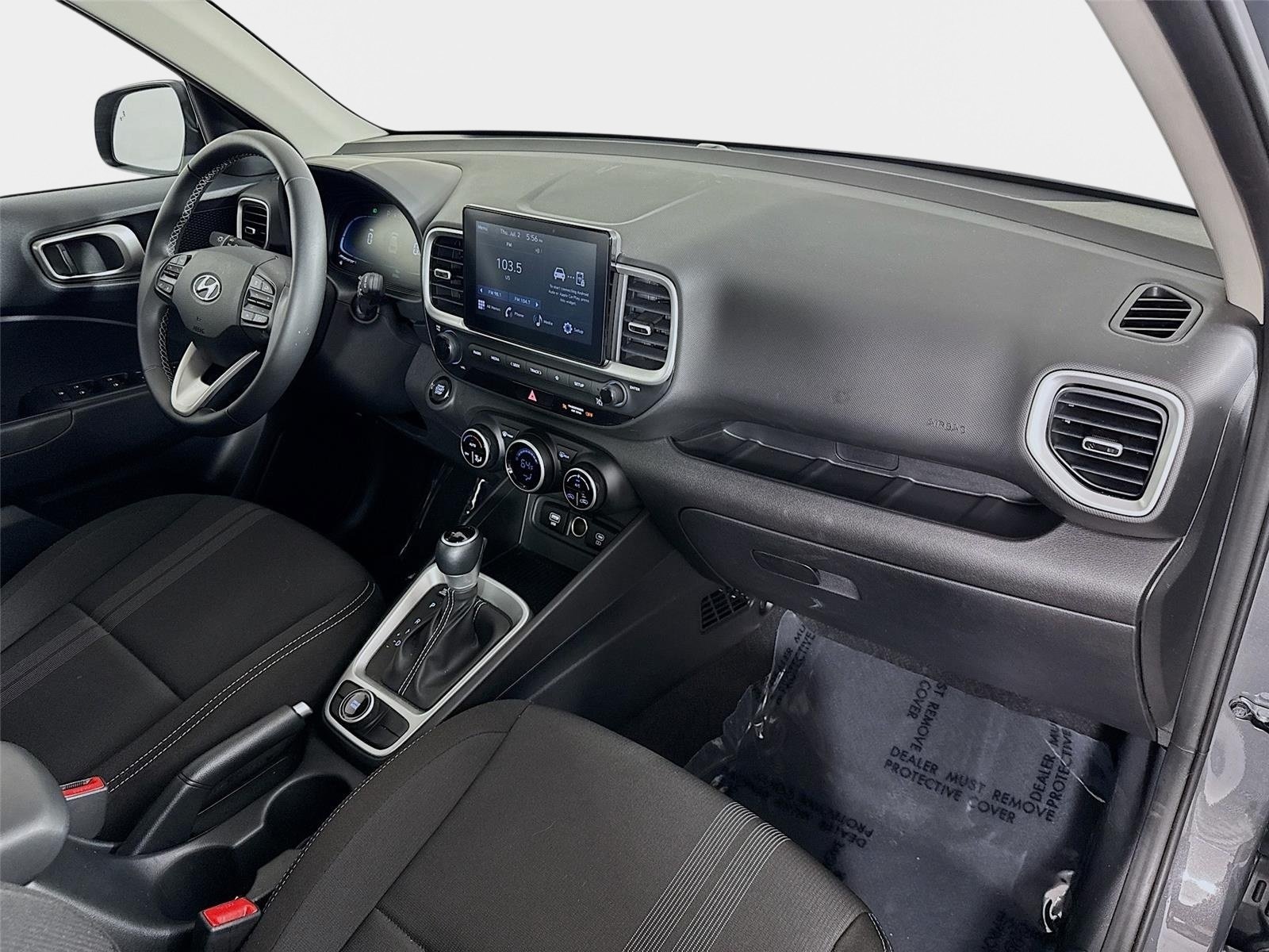 2025 Hyundai Venue SEL - Photo 27