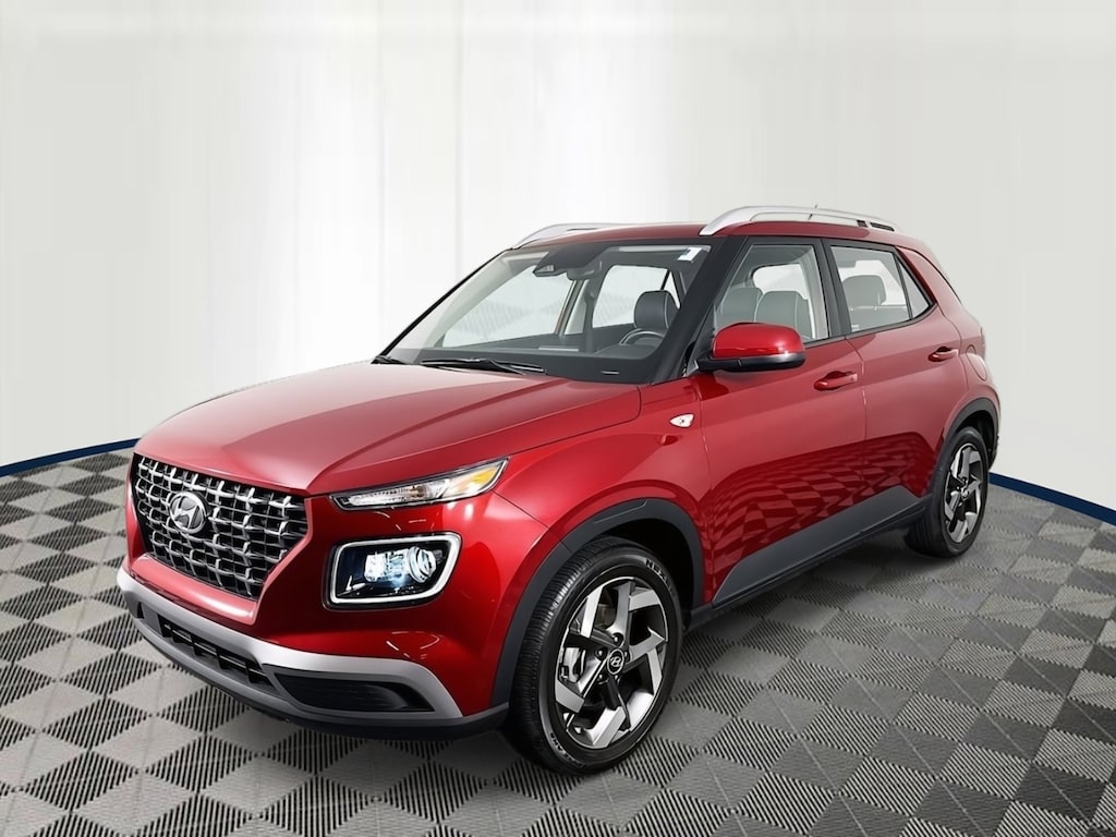 Used 2024 Hyundai Venue Limited SUV