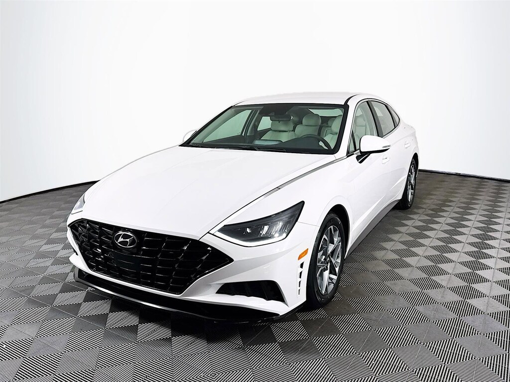 Used 2023 Hyundai Sonata SEL Sedan