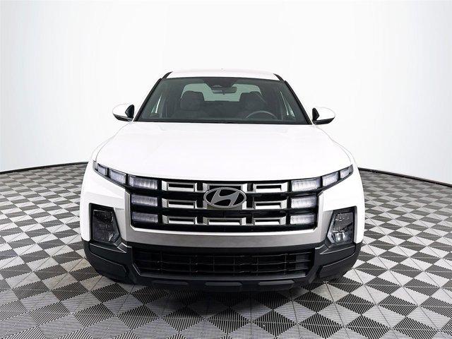 2026 Hyundai Santa Cruz SE photo 2