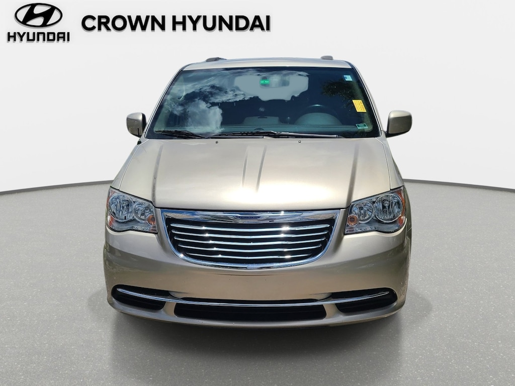 Used 2016 Chrysler Town & Country LX Van LWB Passenger Van