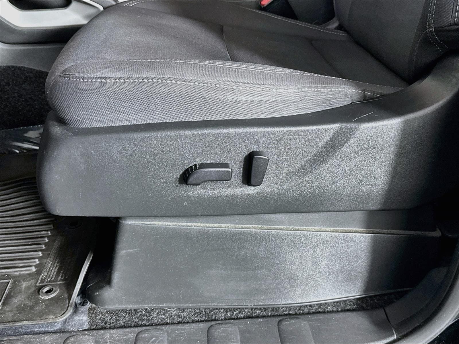 2024 Nissan Frontier SV - Photo 20