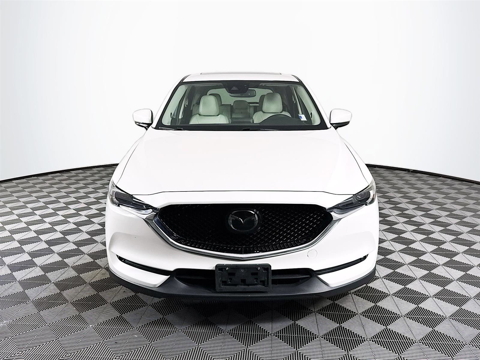 2017 Mazda CX-5 Grand Touring photo 2