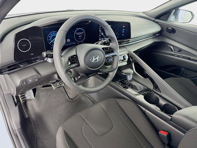 2025 Hyundai Elantra Blue - Photo 9