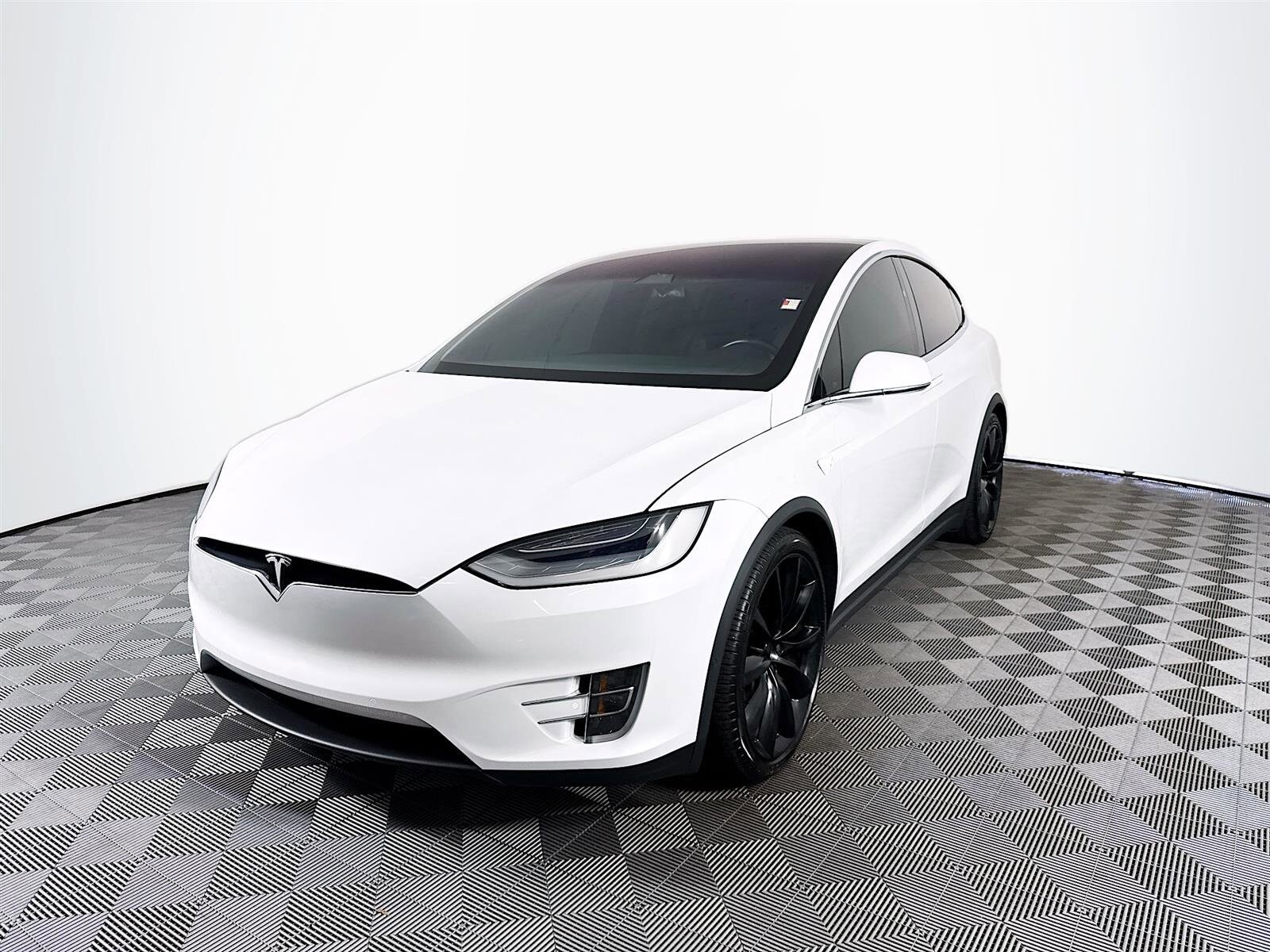 2020 Tesla Model X Long Range photo 3
