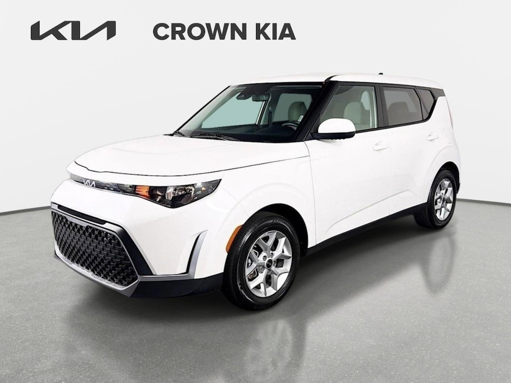 Used 2025 Kia Soul LX Hatchback