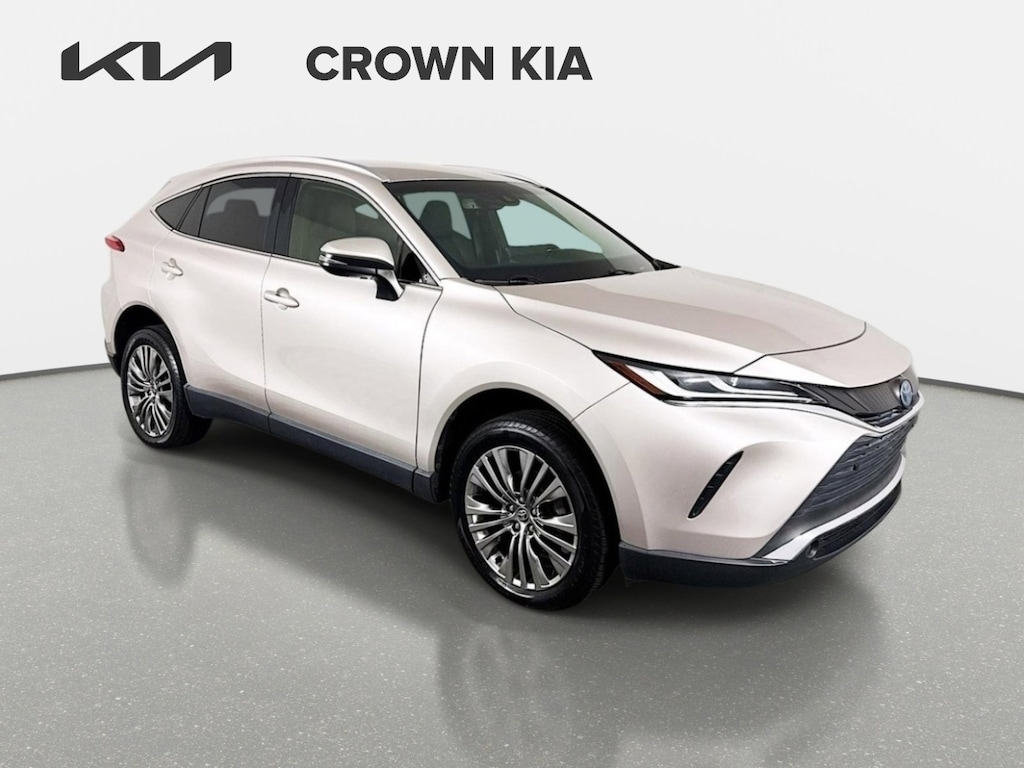Used 2022 Toyota Venza XLE SUV