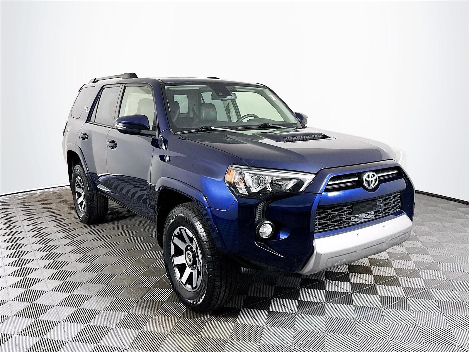 2020 Toyota 4Runner TRD Premium 4WD photo 3