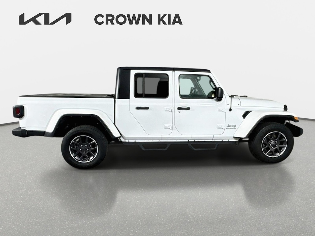Used 2023 Jeep Gladiator Overland Truck Crew Cab