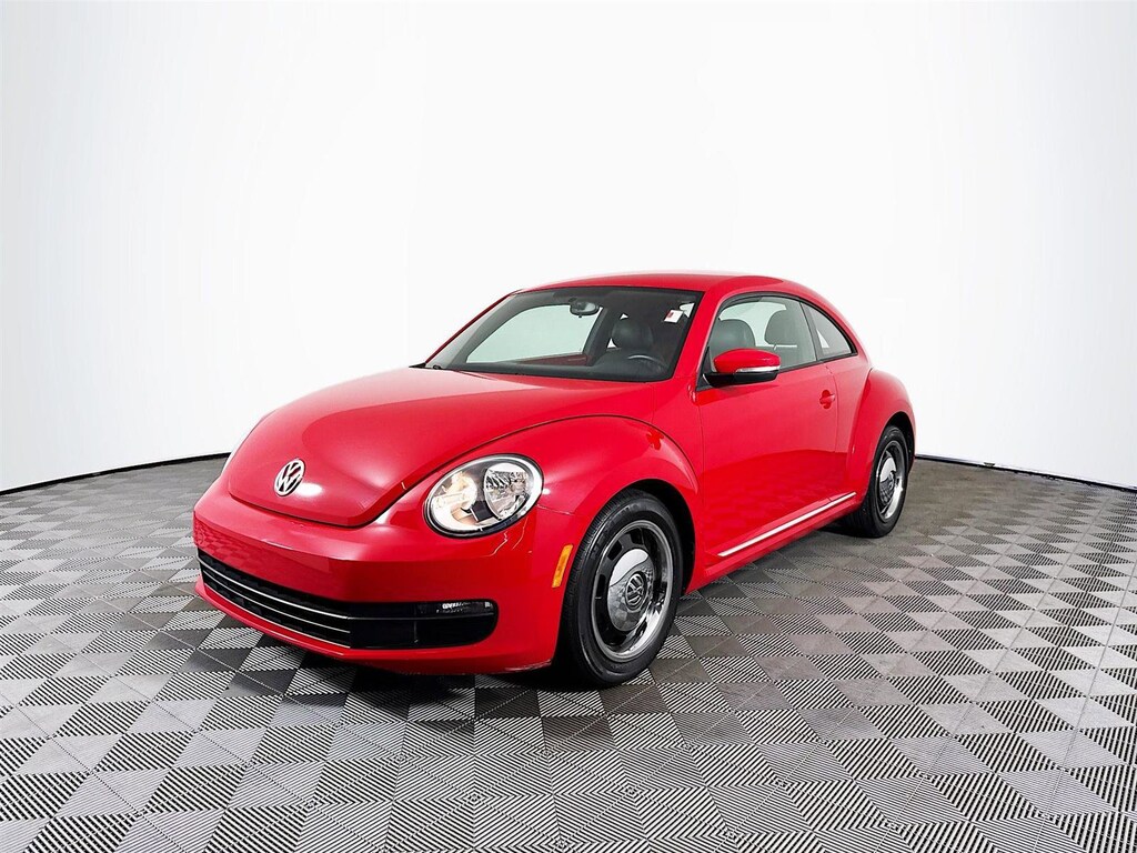 Used 2013 Volkswagen Beetle Coupe 2.5L Hatchback