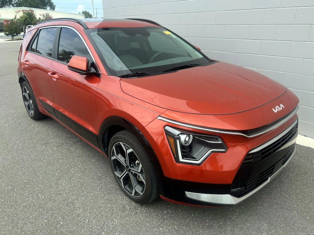 Certified 2023 Kia Niro EX Touring SUV