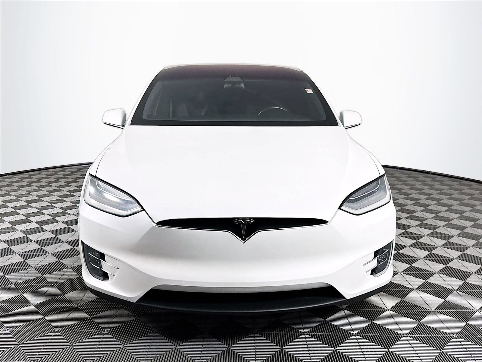 2020 Tesla Model X Long Range photo 2