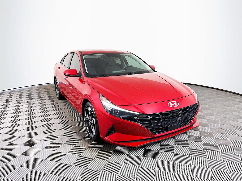 Used 2023 Hyundai Elantra SEL Sedan