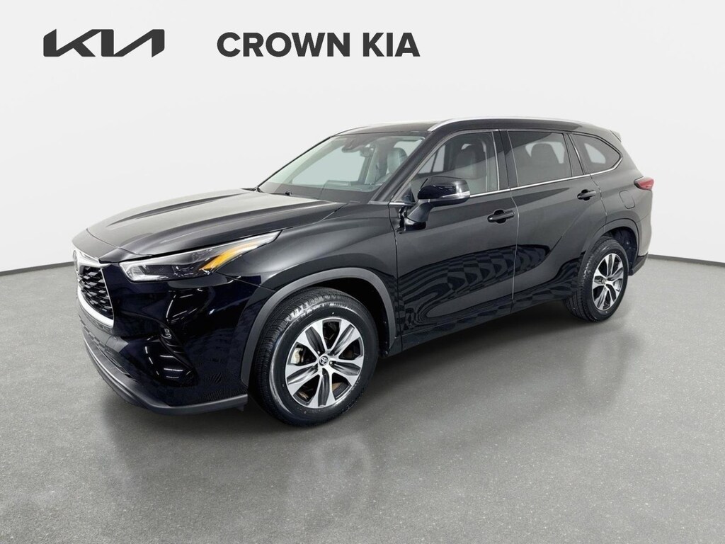 Used 2022 Toyota Highlander XLE SUV