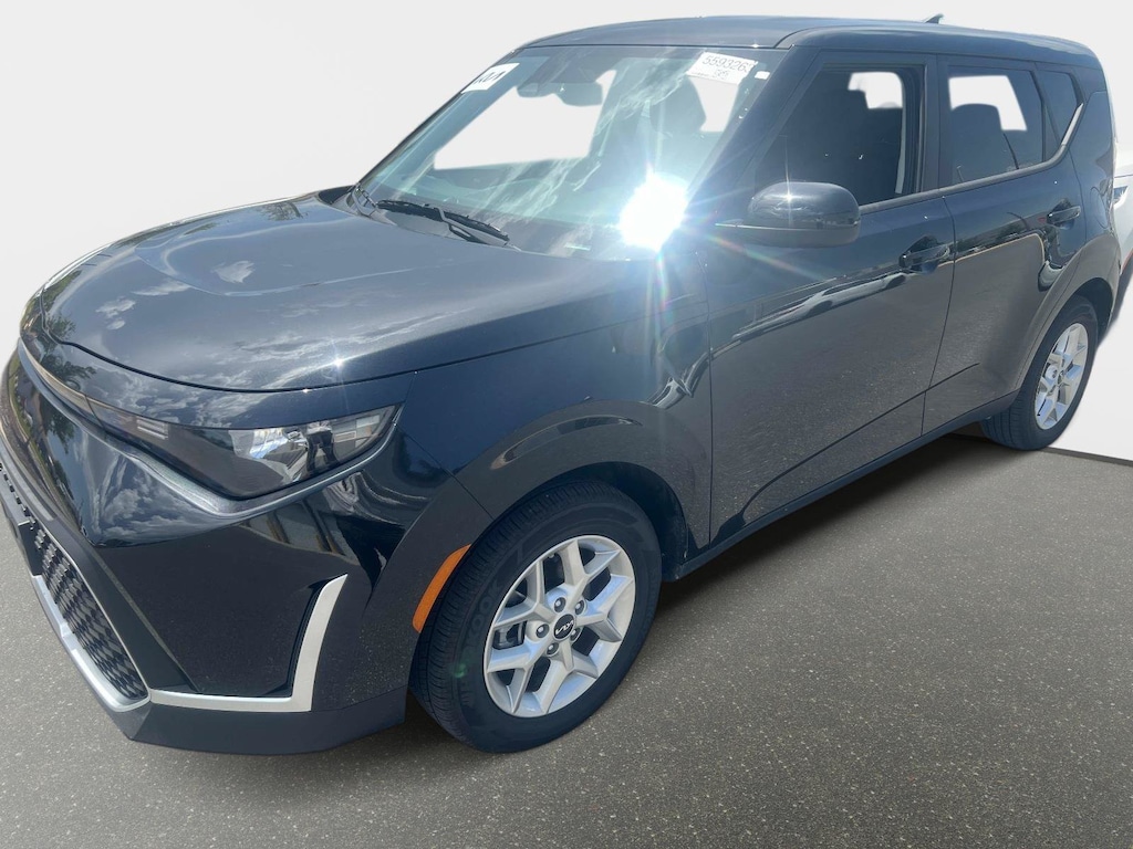Certified 2025 Kia Soul LX Hatchback