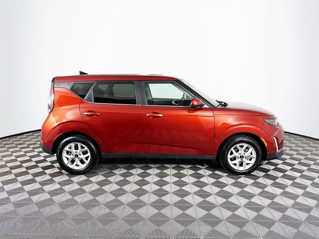 Certified 2023 Kia Soul LX Hatchback