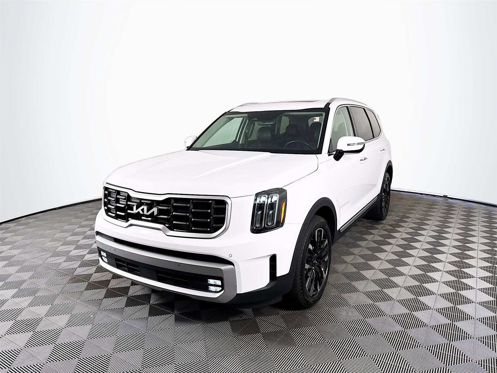 2023 Kia Telluride SX photo 3