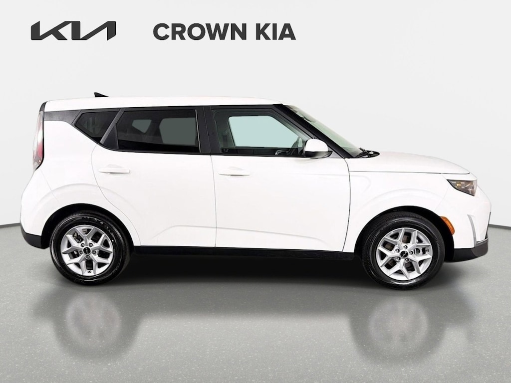 Used 2025 Kia Soul LX Hatchback