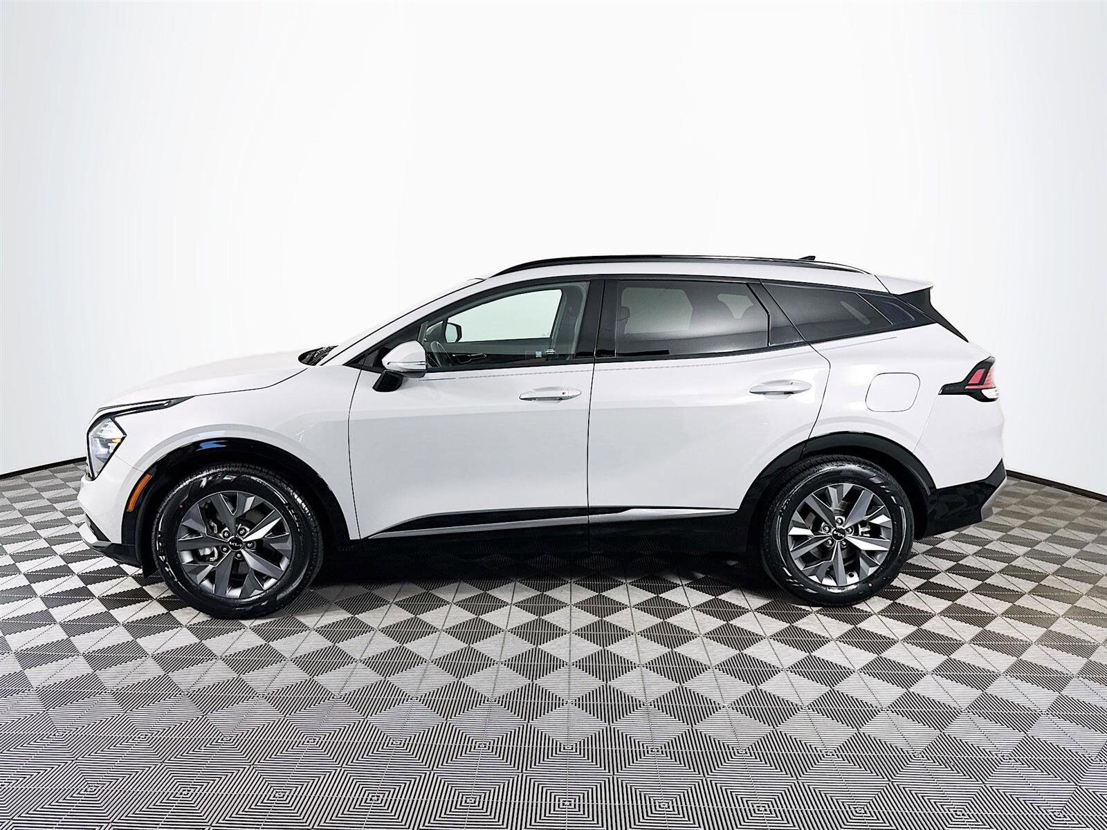 2023 Kia Sportage SX photo 4