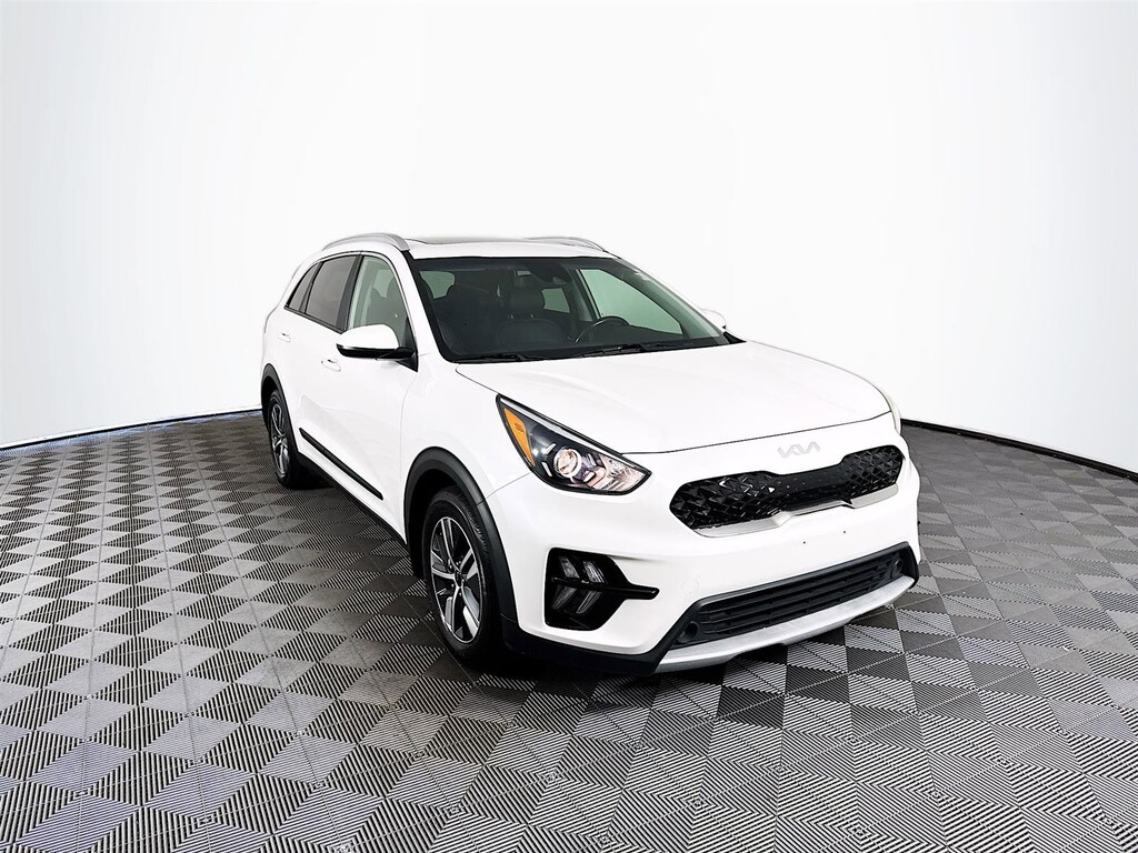 Certified 2022 Kia Niro LXS SE SUV