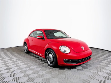 2013 Volkswagen Beetle Coupe 2.5L Hatchback Front-wheel Drive