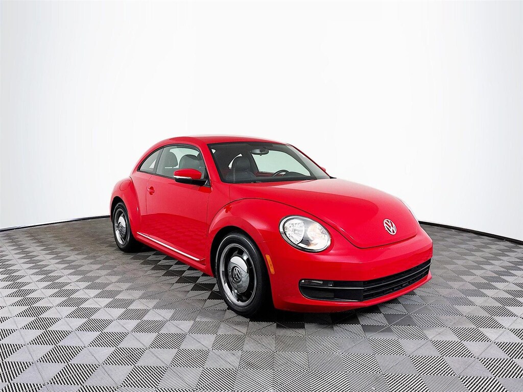 Used 2013 Volkswagen Beetle Coupe 2.5L Hatchback
